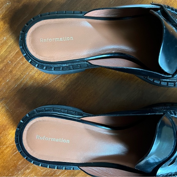 Reformation Black Leather Angie Loafer Mule - Picture 7 of 7